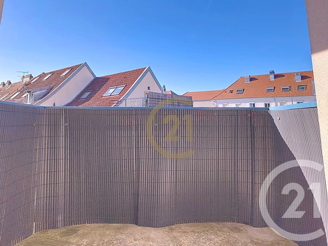 Appartement F2 à louer - 2 pièces - 54.77 m2 - BAVILLIERS - 90 - FRANCHE-COMTE - Century 21 Agence Du Théâtre