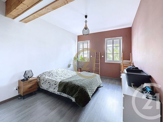 Appartement F5 à vendre - 5 pièces - 111.67 m2 - GIROMAGNY - 90 - FRANCHE-COMTE - Century 21 Agence Du Théâtre