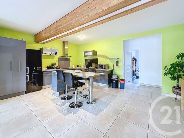 Appartement F5 à vendre - 5 pièces - 111.67 m2 - GIROMAGNY - 90 - FRANCHE-COMTE - Century 21 Agence Du Théâtre