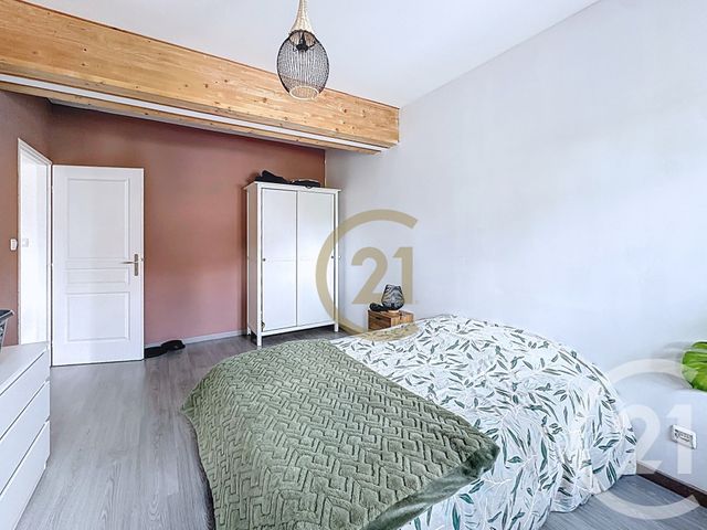 Appartement F5 à vendre - 5 pièces - 111.67 m2 - GIROMAGNY - 90 - FRANCHE-COMTE - Century 21 Agence Du Théâtre