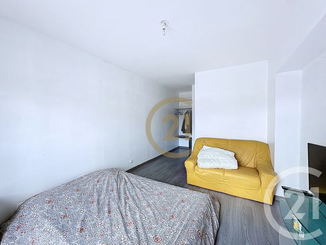 Appartement F5 à vendre - 5 pièces - 111.67 m2 - GIROMAGNY - 90 - FRANCHE-COMTE - Century 21 Agence Du Théâtre