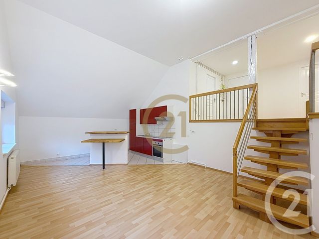 Appartement Duplex à louer - 3 pièces - 68.0 m2 - BAVILLIERS - 90 - FRANCHE-COMTE - Century 21 Agence Du Théâtre