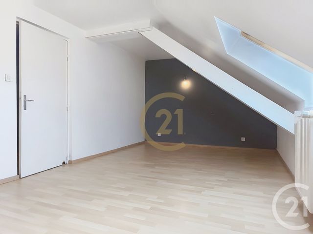 Appartement Duplex à louer - 3 pièces - 68.0 m2 - BAVILLIERS - 90 - FRANCHE-COMTE - Century 21 Agence Du Théâtre