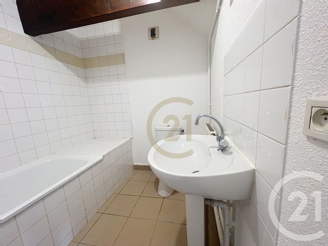 Appartement F2 à vendre - 2 pièces - 36.48 m2 - BELFORT - 90 - FRANCHE-COMTE - Century 21 Agence Du Théâtre