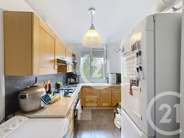 Appartement T4 à vendre - 4 pièces - 62.2 m2 - BELFORT - 90 - FRANCHE-COMTE - Century 21 Agence Du Théâtre