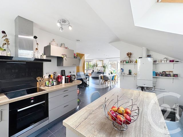 Appartement T4 à vendre - 4 pièces - 85.31 m2 - MONTBELIARD - 25 - FRANCHE-COMTE - Century 21 Agence Du Théâtre