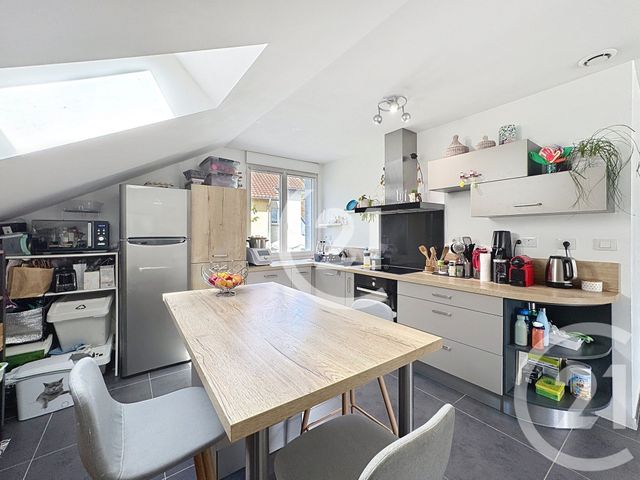 Appartement T4 à vendre - 4 pièces - 85.31 m2 - MONTBELIARD - 25 - FRANCHE-COMTE - Century 21 Agence Du Théâtre