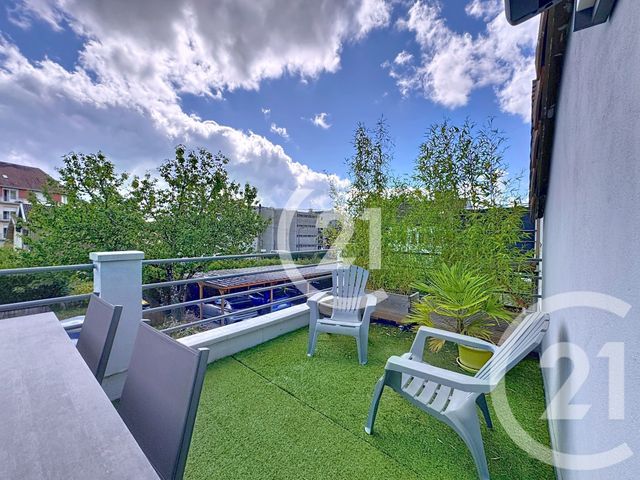 Appartement T4 à vendre - 4 pièces - 85.31 m2 - MONTBELIARD - 25 - FRANCHE-COMTE - Century 21 Agence Du Théâtre