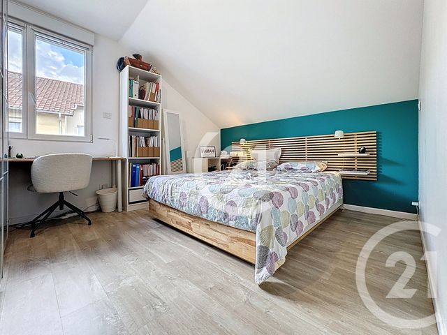 Appartement T4 à vendre - 4 pièces - 85.31 m2 - MONTBELIARD - 25 - FRANCHE-COMTE - Century 21 Agence Du Théâtre