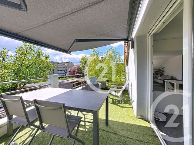 Appartement T4 à vendre - 4 pièces - 85.31 m2 - MONTBELIARD - 25 - FRANCHE-COMTE - Century 21 Agence Du Théâtre