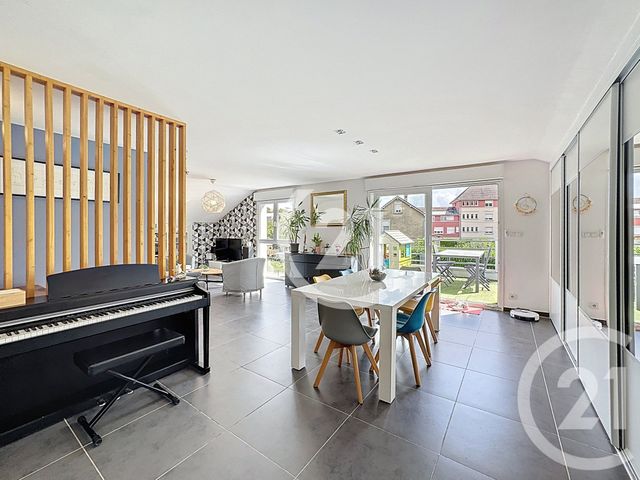 Appartement T4 à vendre - 4 pièces - 85.31 m2 - MONTBELIARD - 25 - FRANCHE-COMTE - Century 21 Agence Du Théâtre
