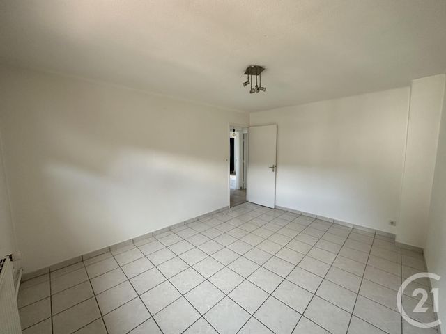 Appartement F3 à louer - 3 pièces - 62.32 m2 - BOUROGNE - 90 - FRANCHE-COMTE - Century 21 Agence Du Théâtre