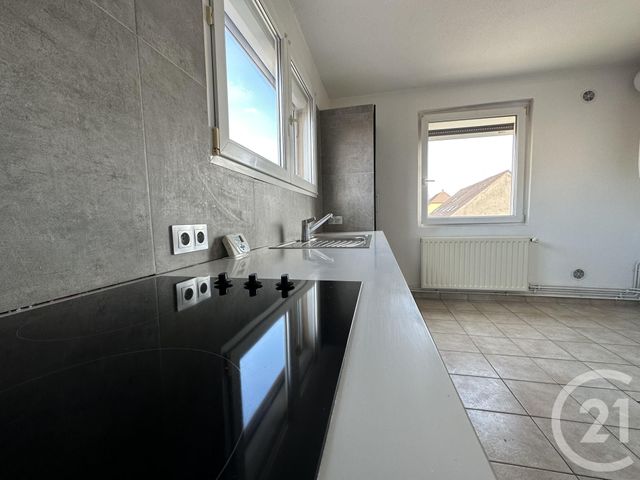 Appartement F3 à louer - 3 pièces - 62.32 m2 - BOUROGNE - 90 - FRANCHE-COMTE - Century 21 Agence Du Théâtre