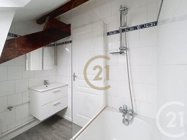 Appartement F3 à vendre - 3 pièces - 40.0 m2 - BELFORT - 90 - FRANCHE-COMTE - Century 21 Agence Du Théâtre