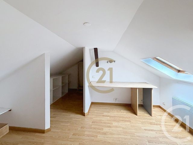 Appartement F5 à louer - 5 pièces - 73.95 m2 - BELFORT - 90 - FRANCHE-COMTE - Century 21 Agence Du Théâtre