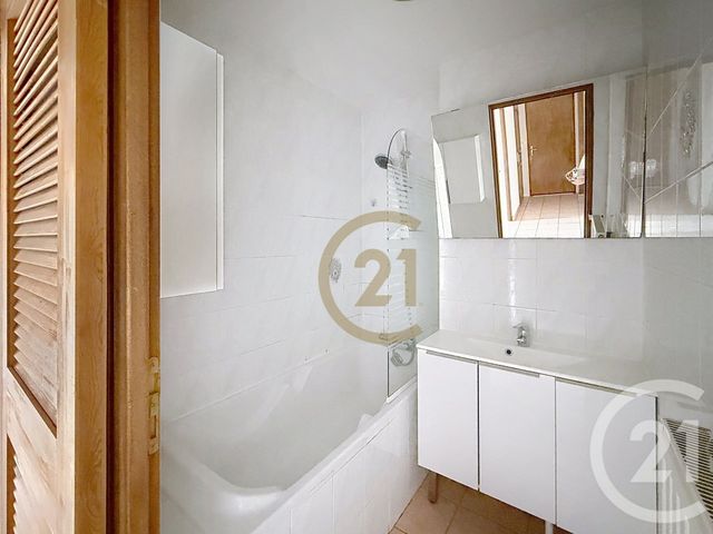 Appartement F5 à louer - 5 pièces - 73.95 m2 - BELFORT - 90 - FRANCHE-COMTE - Century 21 Agence Du Théâtre
