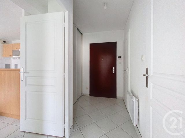 Appartement T2 à louer - 2 pièces - 41.52 m2 - BELFORT - 90 - FRANCHE-COMTE - Century 21 Agence Du Théâtre