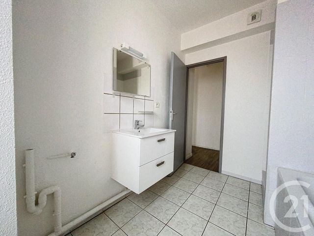 Appartement F3 à louer - 3 pièces - 56.0 m2 - BELFORT - 90 - FRANCHE-COMTE - Century 21 Agence Du Théâtre