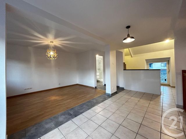 Appartement Duplex à louer - 2 pièces - 50.0 m2 - BOUROGNE - 90 - FRANCHE-COMTE - Century 21 Agence Du Théâtre