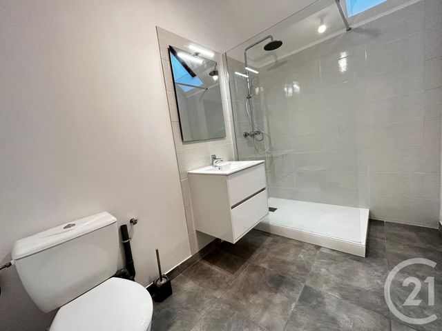 Appartement Duplex à louer - 2 pièces - 50.0 m2 - BOUROGNE - 90 - FRANCHE-COMTE - Century 21 Agence Du Théâtre