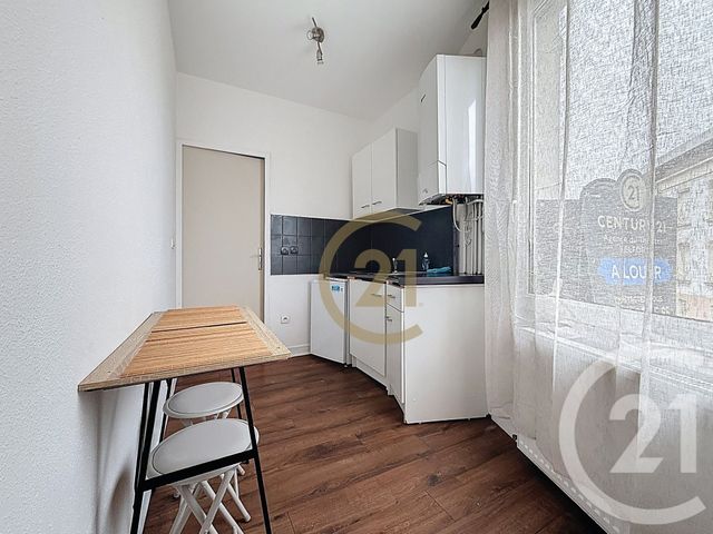 Appartement F1 bis à louer - 2 pièces - 31.0 m2 - BELFORT - 90 - FRANCHE-COMTE - Century 21 Agence Du Théâtre