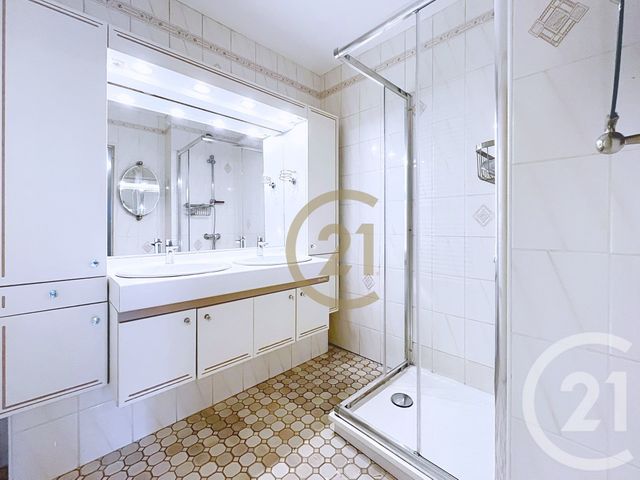 Appartement F3 à vendre - 3 pièces - 58.87 m2 - BELFORT - 90 - FRANCHE-COMTE - Century 21 Agence Du Théâtre