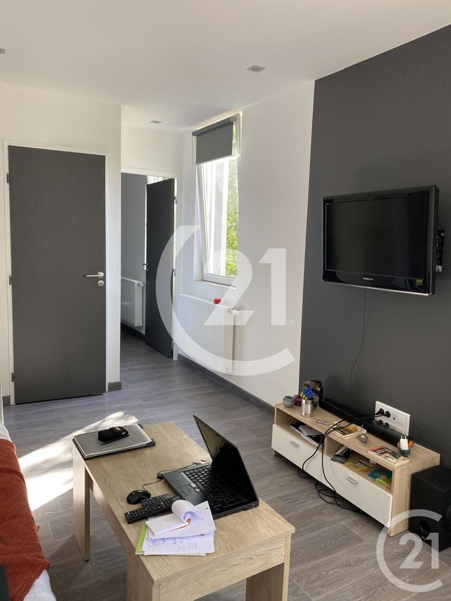 Appartement F1 bis à louer - 2 pièces - 29.66 m2 - MONTBELIARD - 25 - FRANCHE-COMTE - Century 21 Agence Du Théâtre