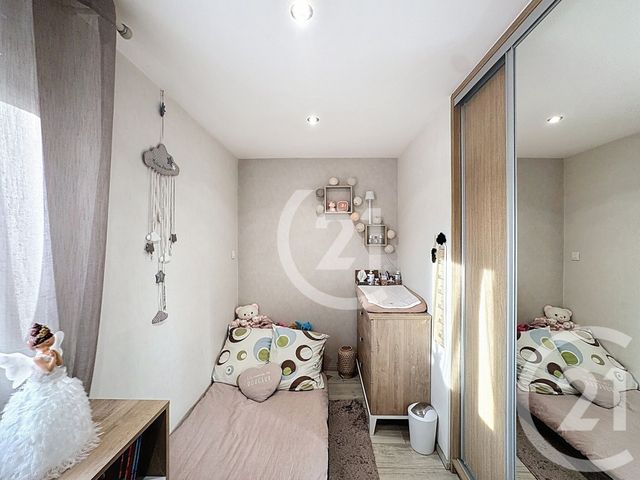 Appartement T4 à vendre - 4 pièces - 59.72 m2 - ETUPES - 25 - FRANCHE-COMTE - Century 21 Agence Du Théâtre