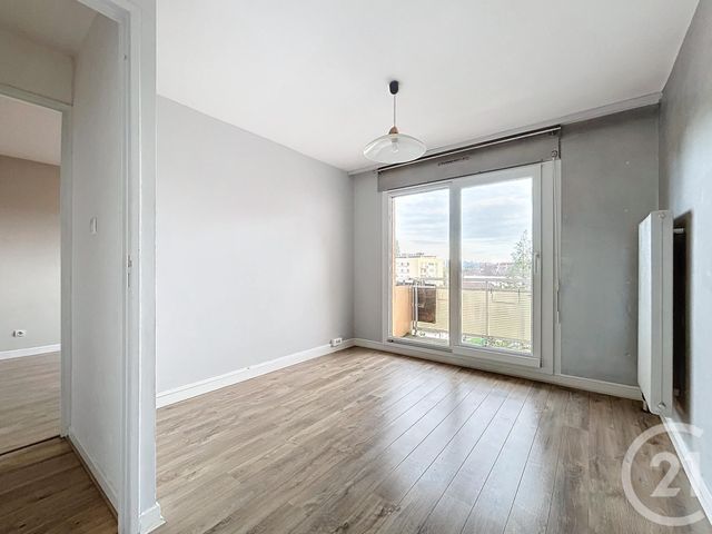 Appartement F5 à louer - 5 pièces - 86.7 m2 - BELFORT - 90 - FRANCHE-COMTE - Century 21 Agence Du Théâtre