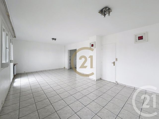 Appartement F4 à louer - 4 pièces - 78.3 m2 - BELFORT - 90 - FRANCHE-COMTE - Century 21 Agence Du Théâtre