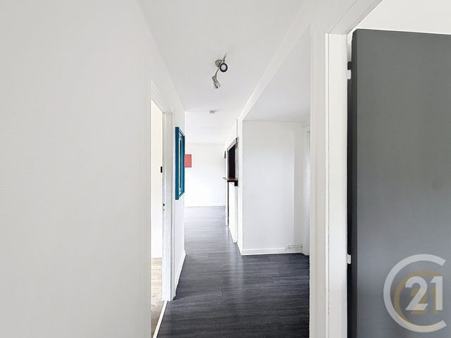 Appartement F4 à louer - 4 pièces - 63.99 m2 - BELFORT - 90 - FRANCHE-COMTE - Century 21 Agence Du Théâtre