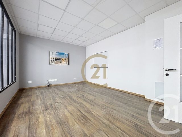 Appartement Local à louer - 4 pièces - 179.82 m2 - ESSERT - 90 - FRANCHE-COMTE - Century 21 Agence Du Théâtre