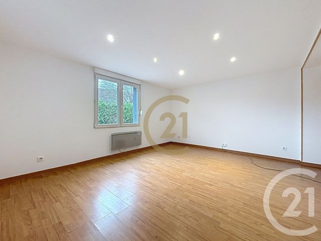 Appartement F2 à louer - 2 pièces - 60.76 m2 - BAVILLIERS - 90 - FRANCHE-COMTE - Century 21 Agence Du Théâtre