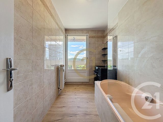 Appartement F6 à vendre - 6 pièces - 119.49 m2 - BELFORT - 90 - FRANCHE-COMTE - Century 21 Agence Du Théâtre