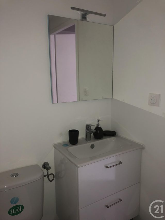 Appartement F1 à louer - 1 pièce - 18.0 m2 - BELFORT - 90 - FRANCHE-COMTE - Century 21 Agence Du Théâtre