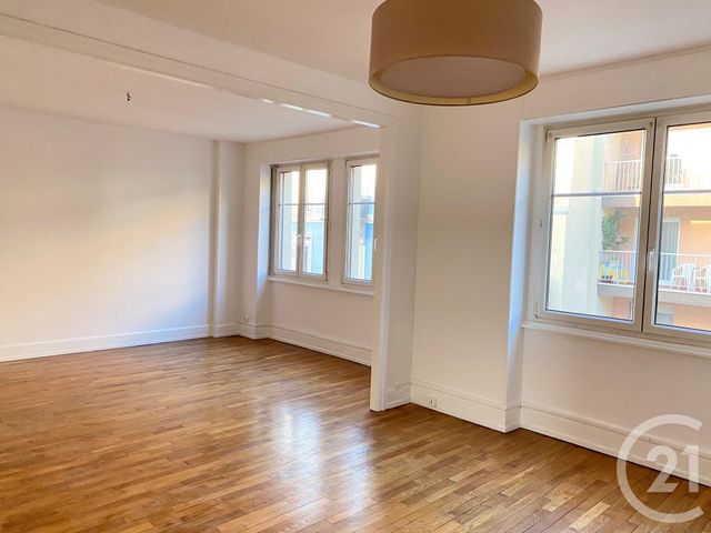 Appartement F4 à louer - 4 pièces - 70.95 m2 - BELFORT - 90 - FRANCHE-COMTE - Century 21 Agence Du Théâtre