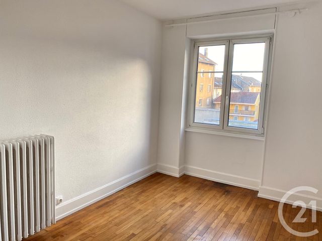 Appartement F4 à louer - 4 pièces - 70.95 m2 - BELFORT - 90 - FRANCHE-COMTE - Century 21 Agence Du Théâtre