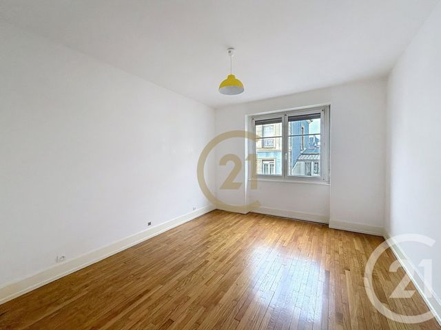 Appartement F4 à louer - 4 pièces - 70.95 m2 - BELFORT - 90 - FRANCHE-COMTE - Century 21 Agence Du Théâtre