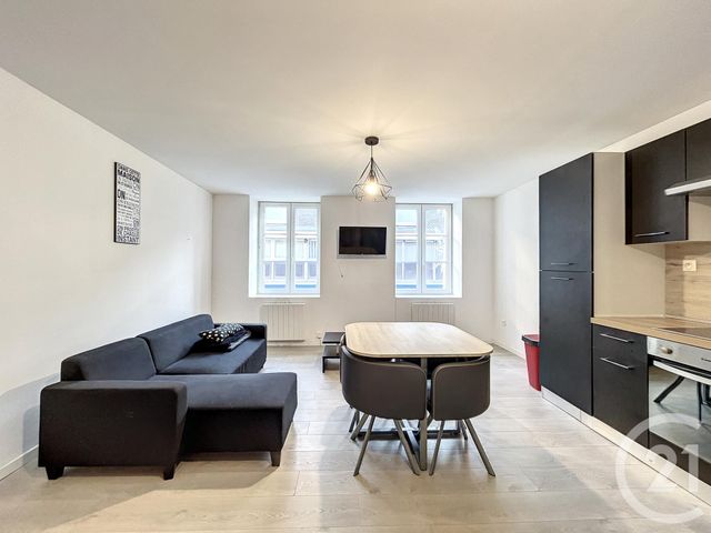 Appartement T2 à louer - 2 pièces - 40.1 m2 - MONTBELIARD - 25 - FRANCHE-COMTE - Century 21 Agence Du Théâtre