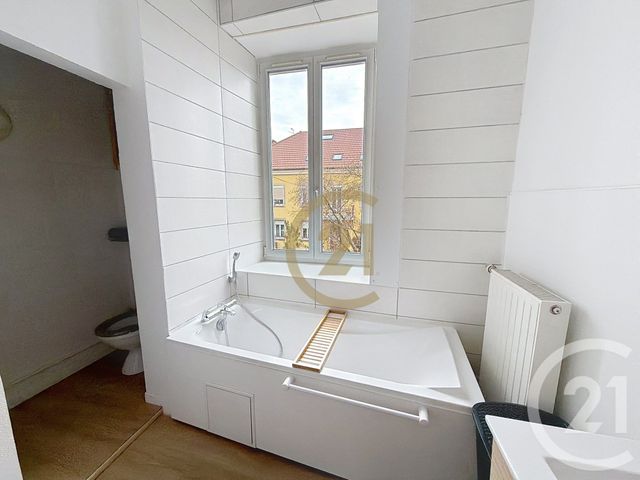 Appartement F3 à louer - 3 pièces - 50.03 m2 - BELFORT - 90 - FRANCHE-COMTE - Century 21 Agence Du Théâtre