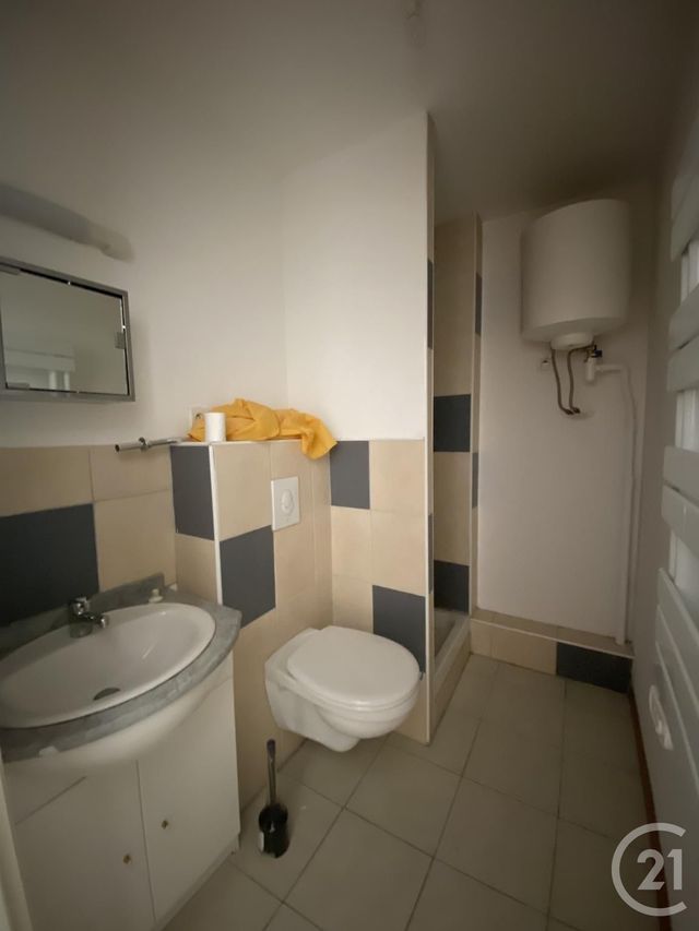 Appartement Studio à louer - 1 pièce - 17.0 m2 - BELFORT - 90 - FRANCHE-COMTE - Century 21 Agence Du Théâtre