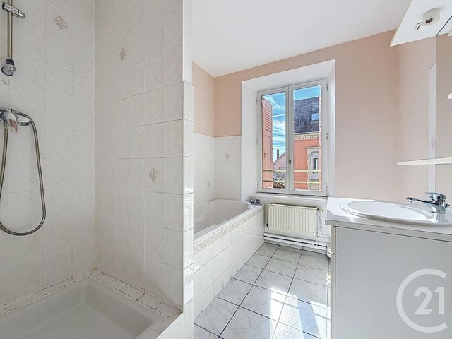 Appartement F3 à louer - 3 pièces - 56.0 m2 - BELFORT - 90 - FRANCHE-COMTE - Century 21 Agence Du Théâtre