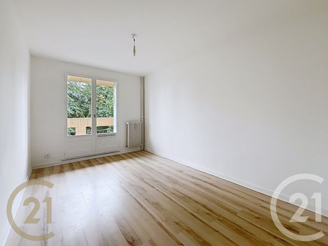 Appartement F3 à vendre - 3 pièces - 59.68 m2 - BELFORT - 90 - FRANCHE-COMTE - Century 21 Agence Du Théâtre