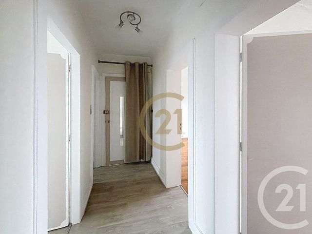Appartement T3 à louer - 3 pièces - 60.0 m2 - BELFORT - 90 - FRANCHE-COMTE - Century 21 Agence Du Théâtre