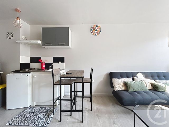 Appartement F1 à louer - 1 pièce - 25.63 m2 - MONTBELIARD - 25 - FRANCHE-COMTE - Century 21 Agence Du Théâtre