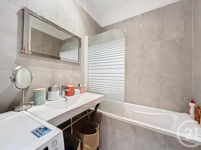 Appartement F2 à louer - 2 pièces - 47.81 m2 - BELFORT - 90 - FRANCHE-COMTE - Century 21 Agence Du Théâtre