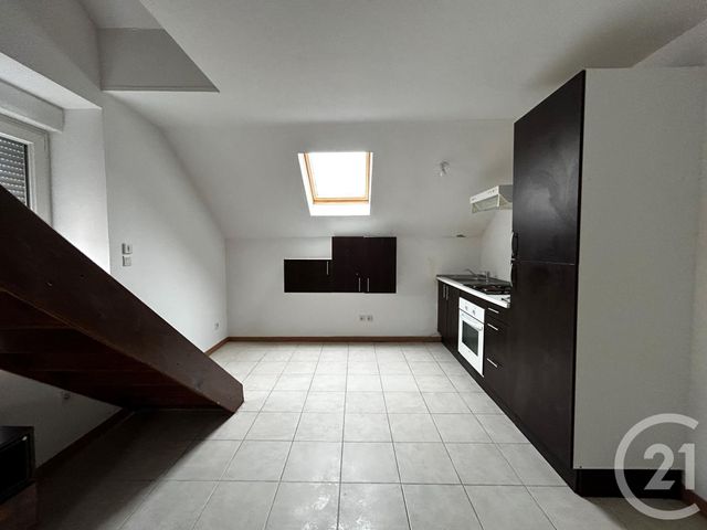 Appartement T2 à louer - 2 pièces - 34.0 m2 - BELFORT - 90 - FRANCHE-COMTE - Century 21 Agence Du Théâtre