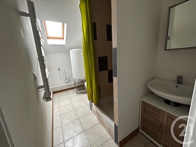 Appartement T2 à louer - 2 pièces - 34.0 m2 - BELFORT - 90 - FRANCHE-COMTE - Century 21 Agence Du Théâtre