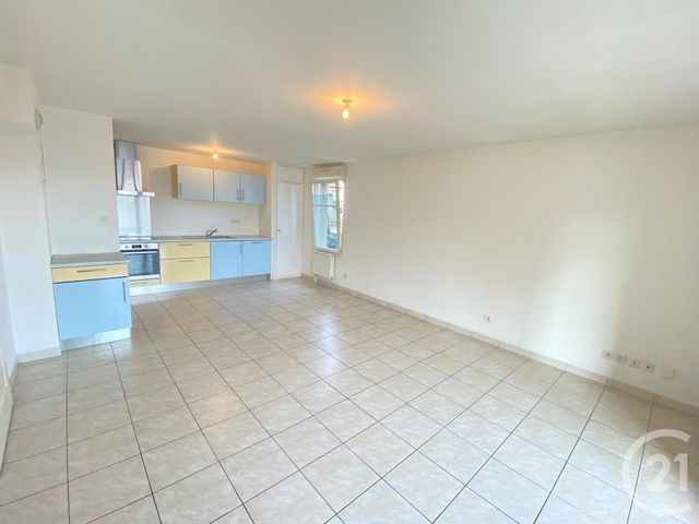 Appartement F4 à louer - 4 pièces - 78.33 m2 - BELFORT - 90 - FRANCHE-COMTE - Century 21 Agence Du Théâtre