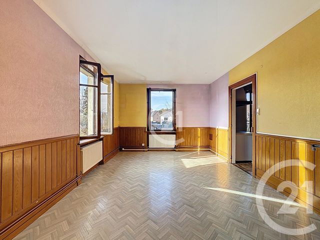 Appartement T4 à vendre - 4 pièces - 86.9 m2 - VALENTIGNEY - 25 - FRANCHE-COMTE - Century 21 Agence Du Théâtre